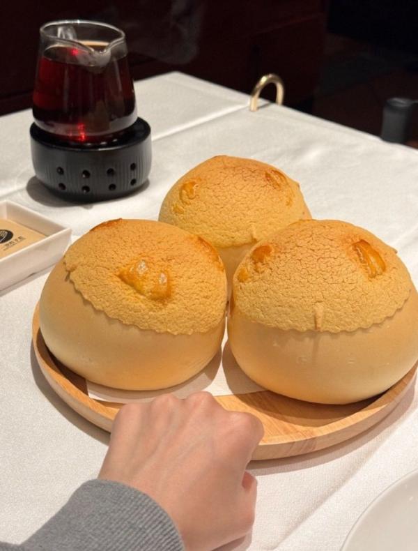 如何通过朋友圈来判断一个人是什么阶层？