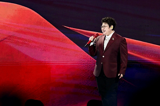 跨越2500公里，“中国郎”给新疆带来了一场“超长待机”的演唱会 第2张